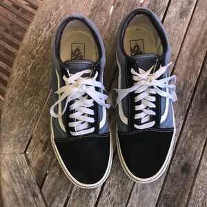 Vans Old Skool classic skate shoe